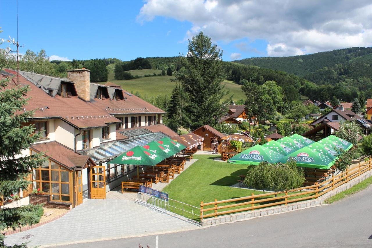 Hotel Stary Mlyn Есеник Экстерьер фото